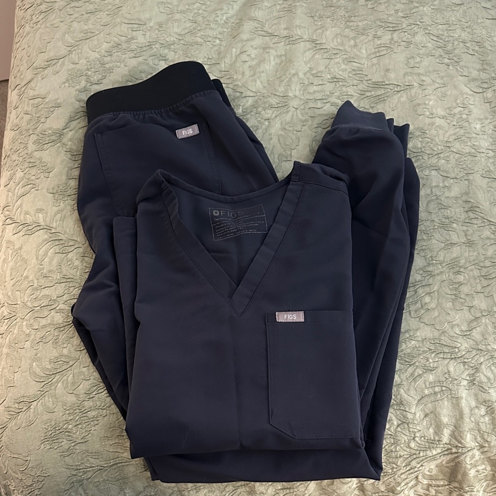 Figs blue scrub set